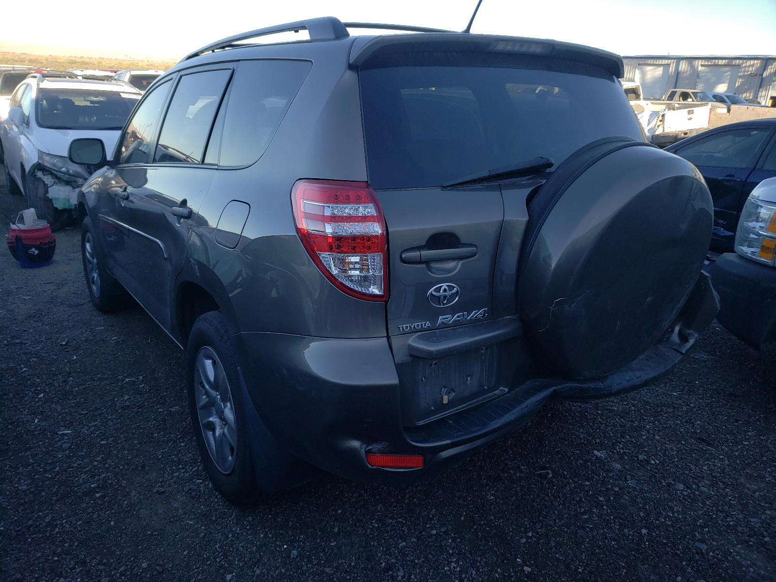 Photo 3 from auction – 2010 TOYOTA RAV4 with VIN 2T3BF4DV8AW062151