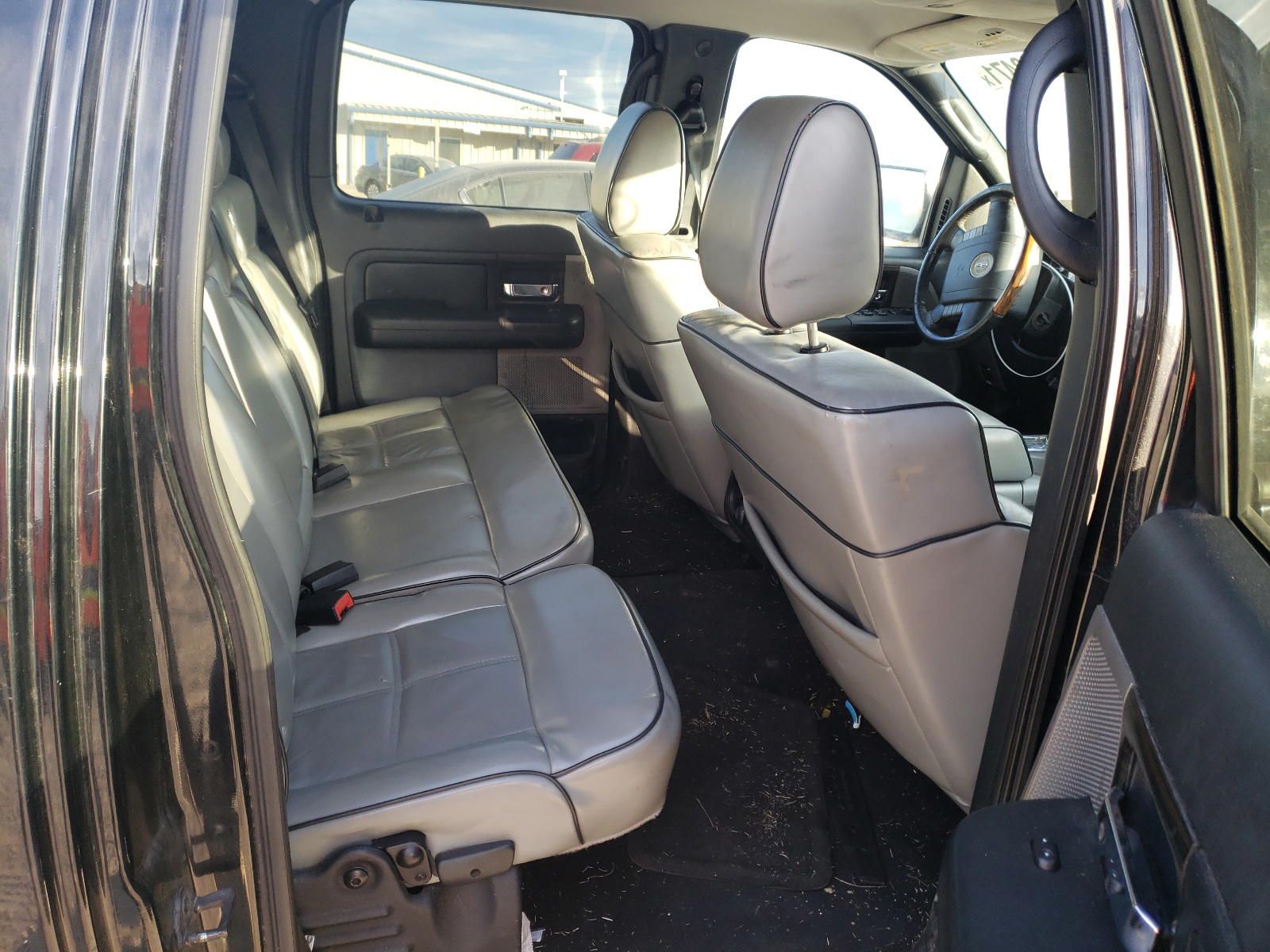 Photo 6 from auction – 2007 LINCOLN MARK LT with VIN 5LTPW18557FJ01137