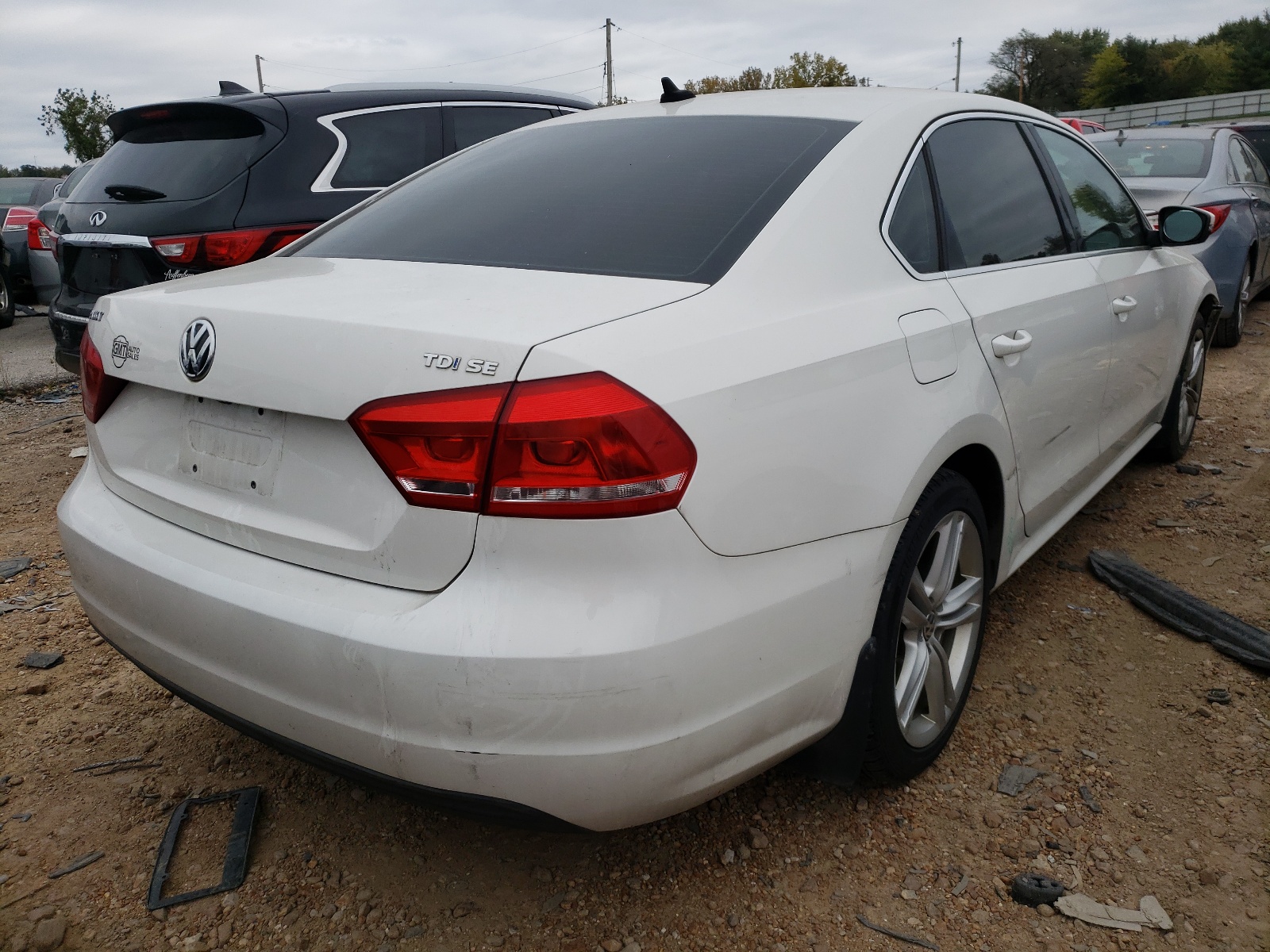 Photo 4 from auction – 2014 VOLKSWAGEN PASSAT SE with VIN 1VWBN7A3XEC027009