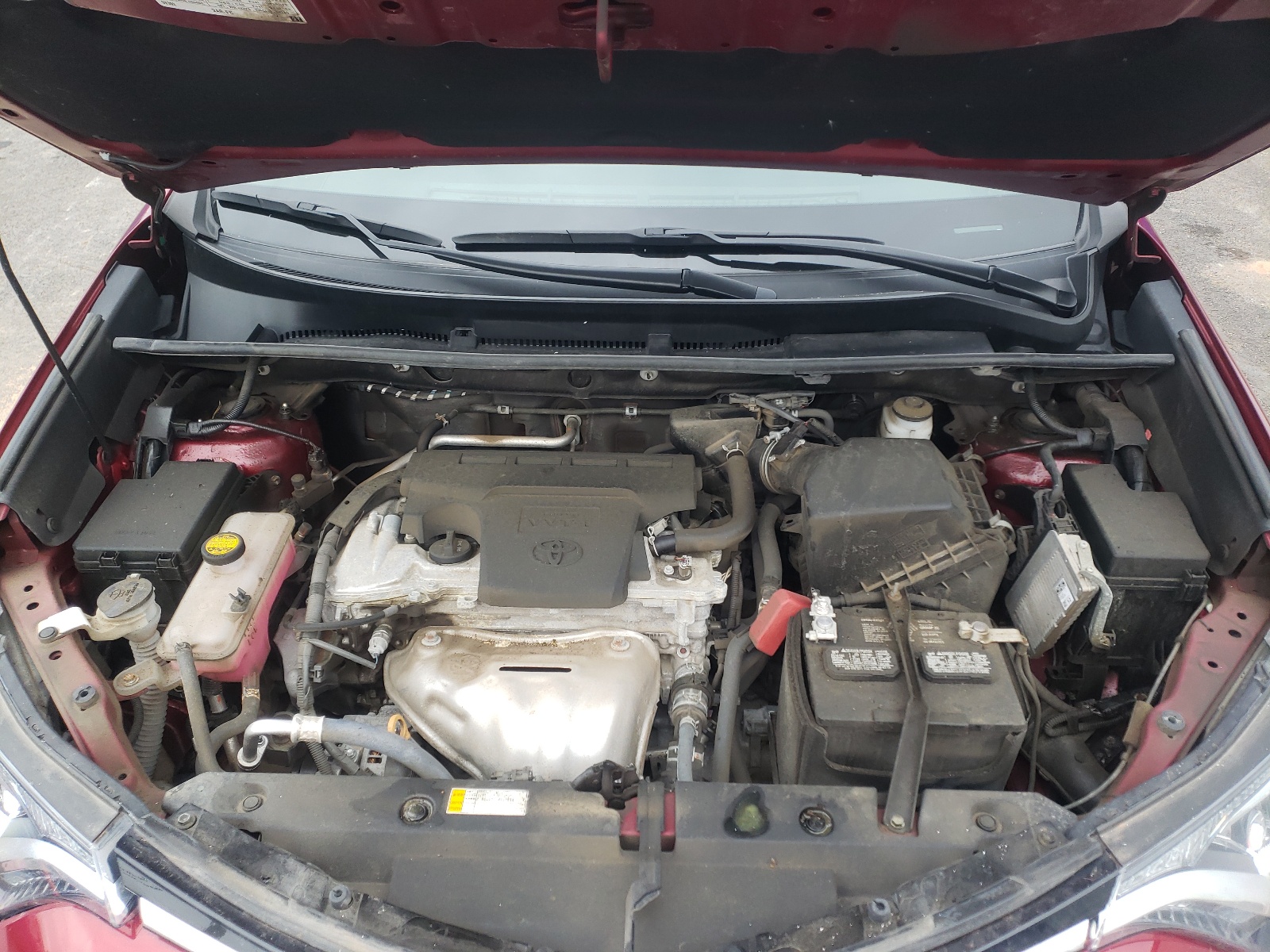 Photo 7 from auction – 2018 TOYOTA RAV4 LE with VIN 2T3BFREVXJW825864