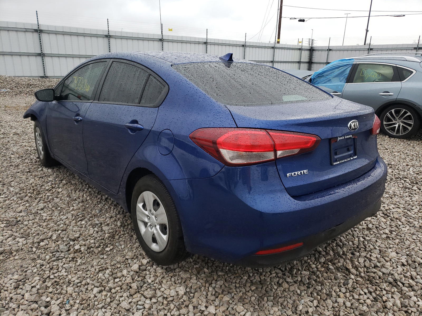 Photo 3 from auction – 2017 KIA FORTE LX with VIN 3KPFK4A79HE062958