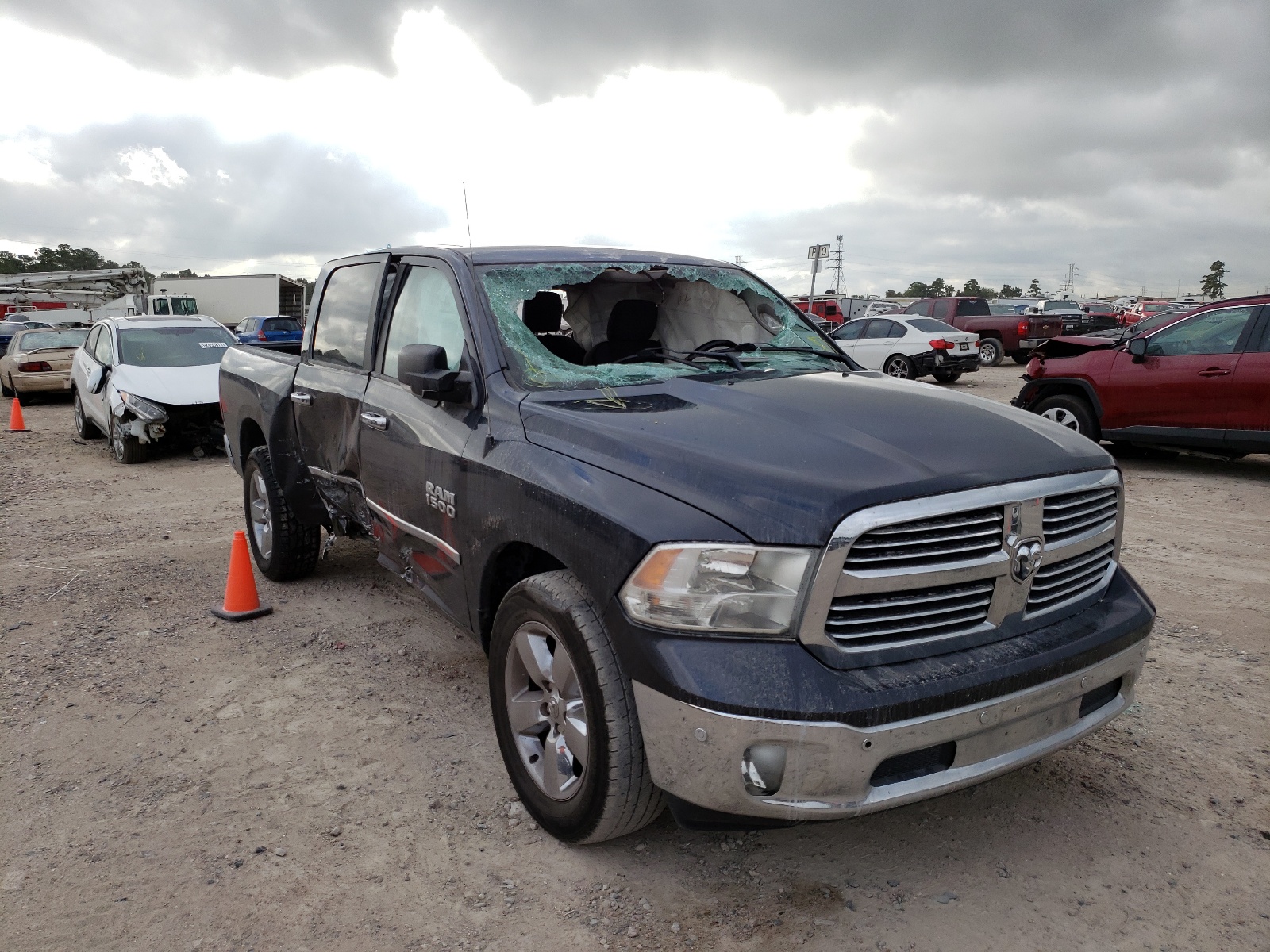 RAM 1500 SLT 2016 with VIN 1C6RR6LG9GS339631 - Photo from auction