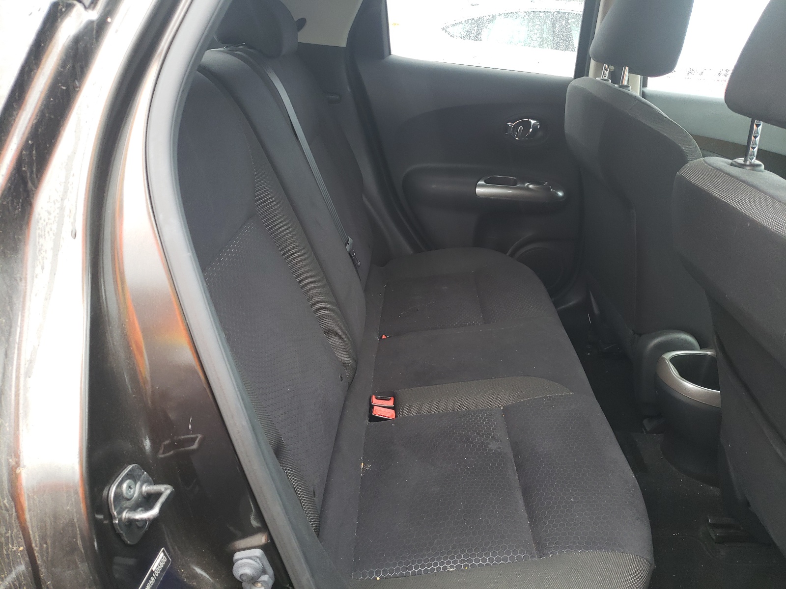 Photo 6 from auction – 2011 NISSAN JUKE S with VIN JN8AF5MR5BT005600