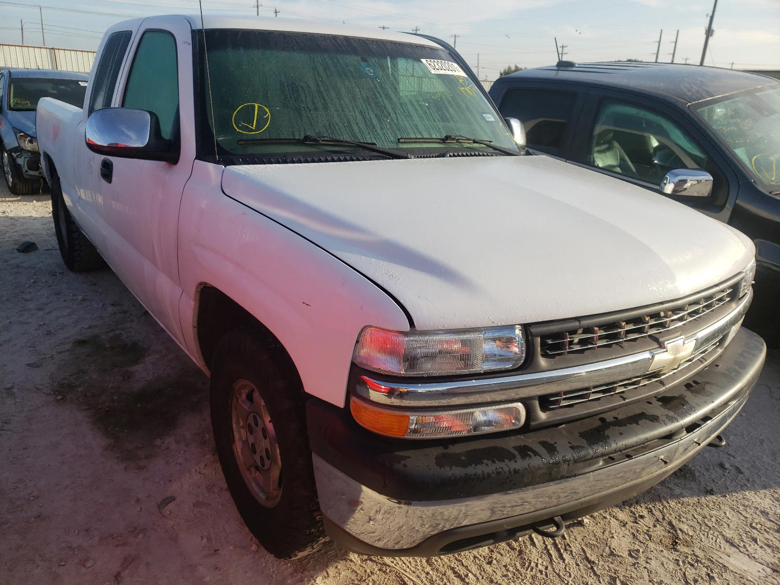 CHEVROLET SILVERADO 2002 with VIN 2GCEC19V121174233 - Photo from auction