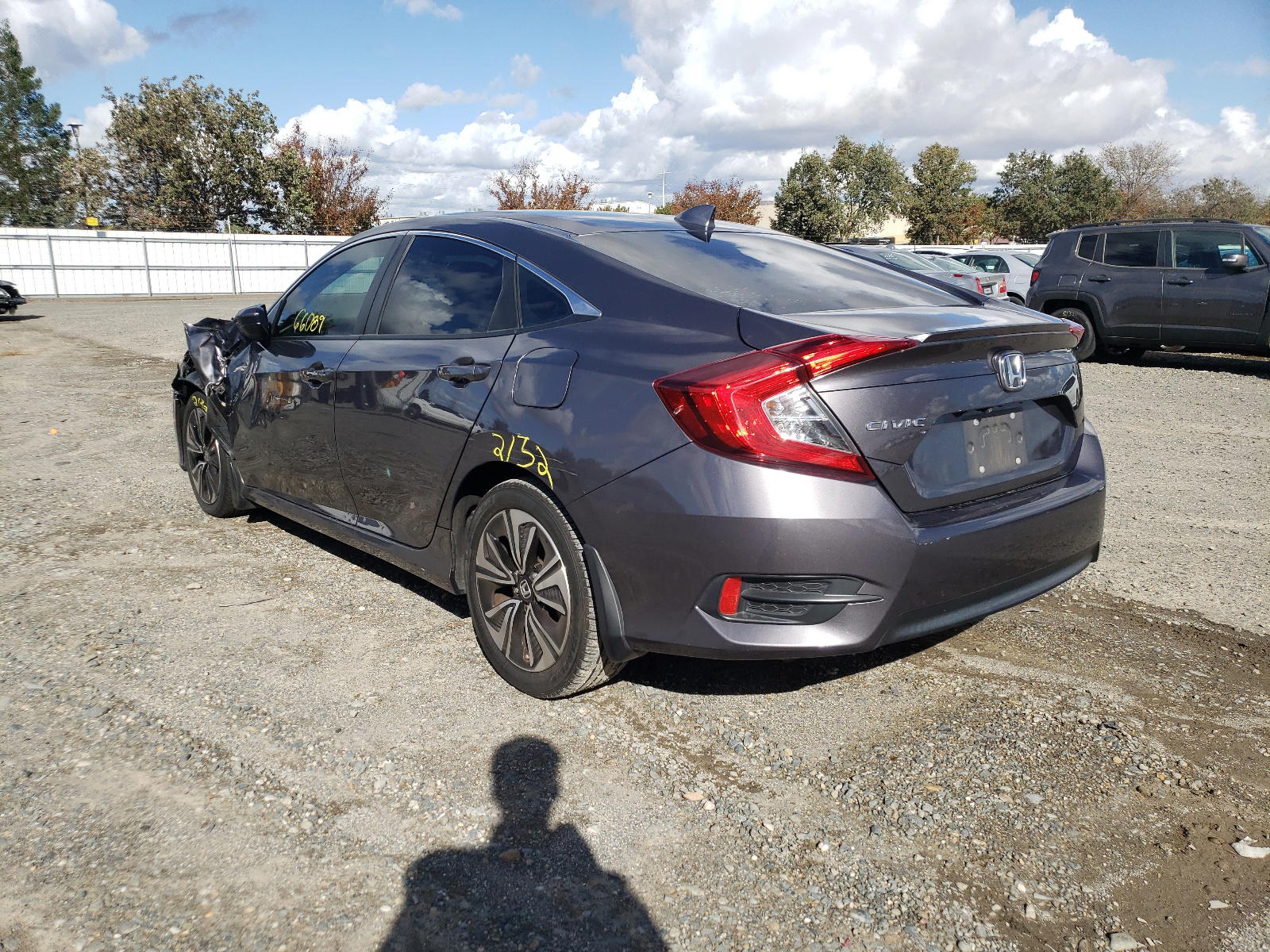Photo 3 from auction – 2016 HONDA CIVIC EX with VIN 19XFC1F31GE222329
