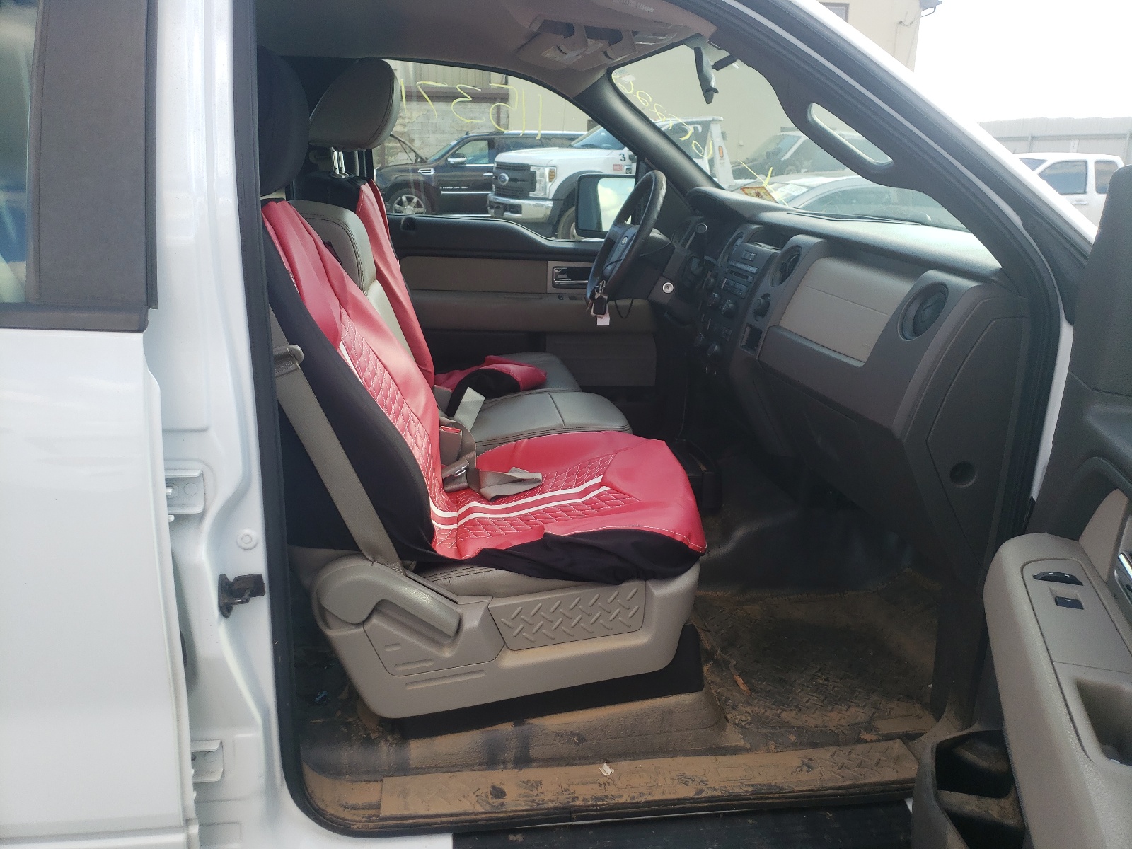 Photo 5 from auction – 2010 FORD F150 SUPER with VIN 1FTFW1E87AKE40915