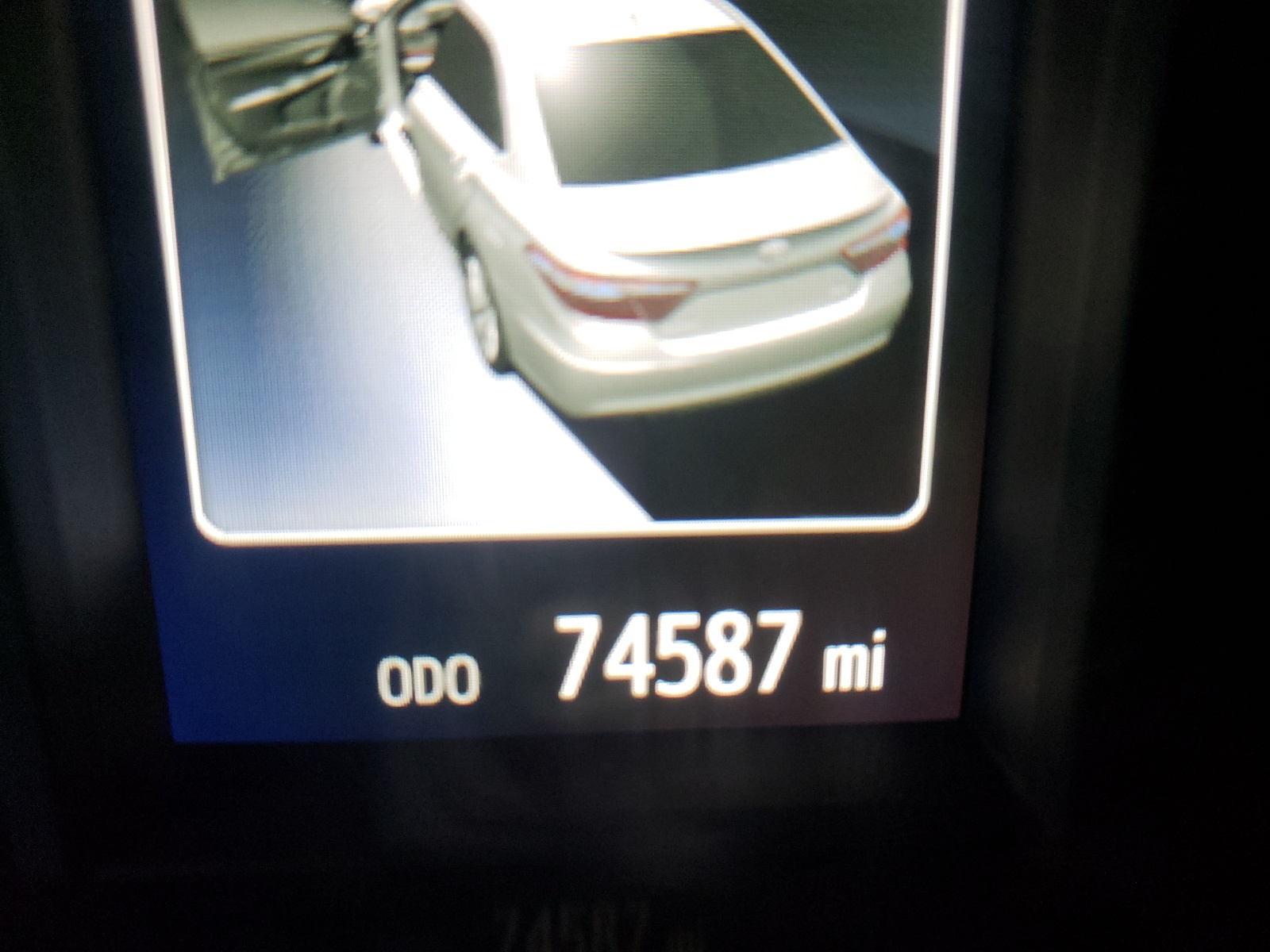 Photo 8 from auction – 2016 TOYOTA CAMRY LE with VIN 4T1BF1FK7GU560926