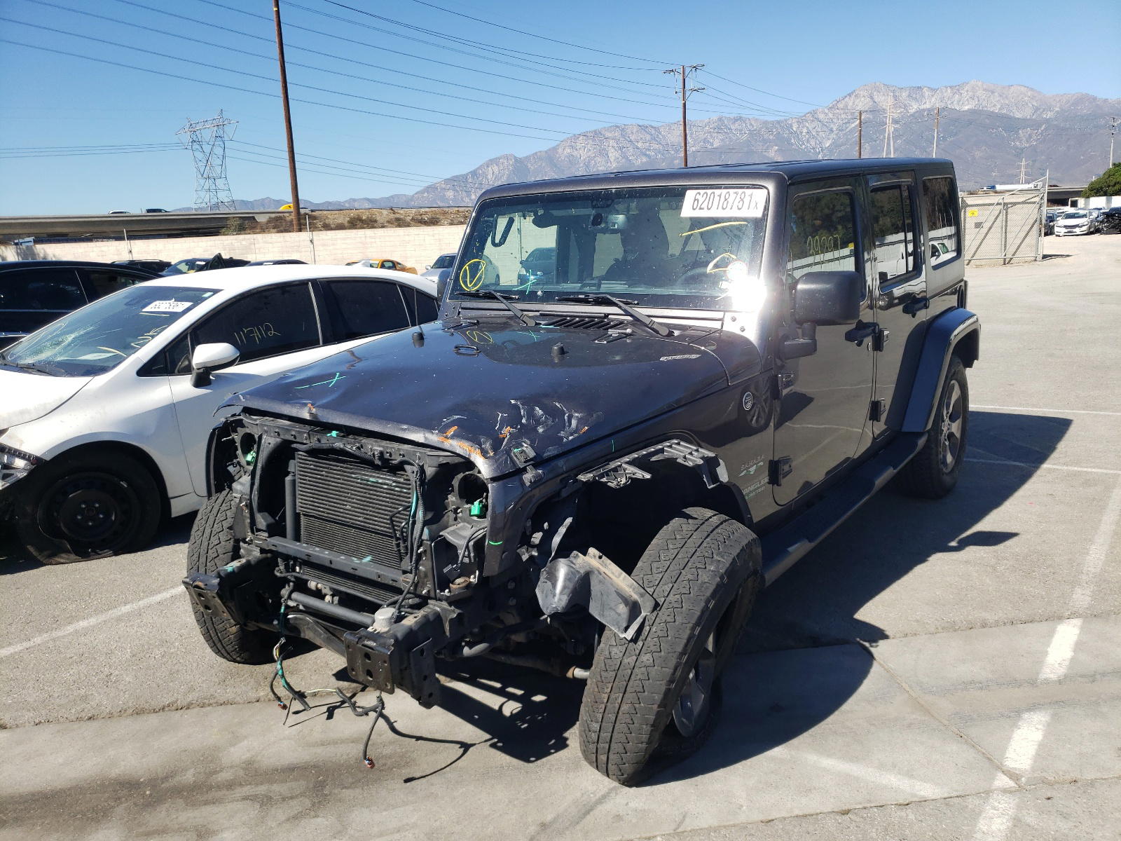 Photo 2 from auction – 2017 JEEP WRANGLER U with VIN 1C4BJWEG3HL751277
