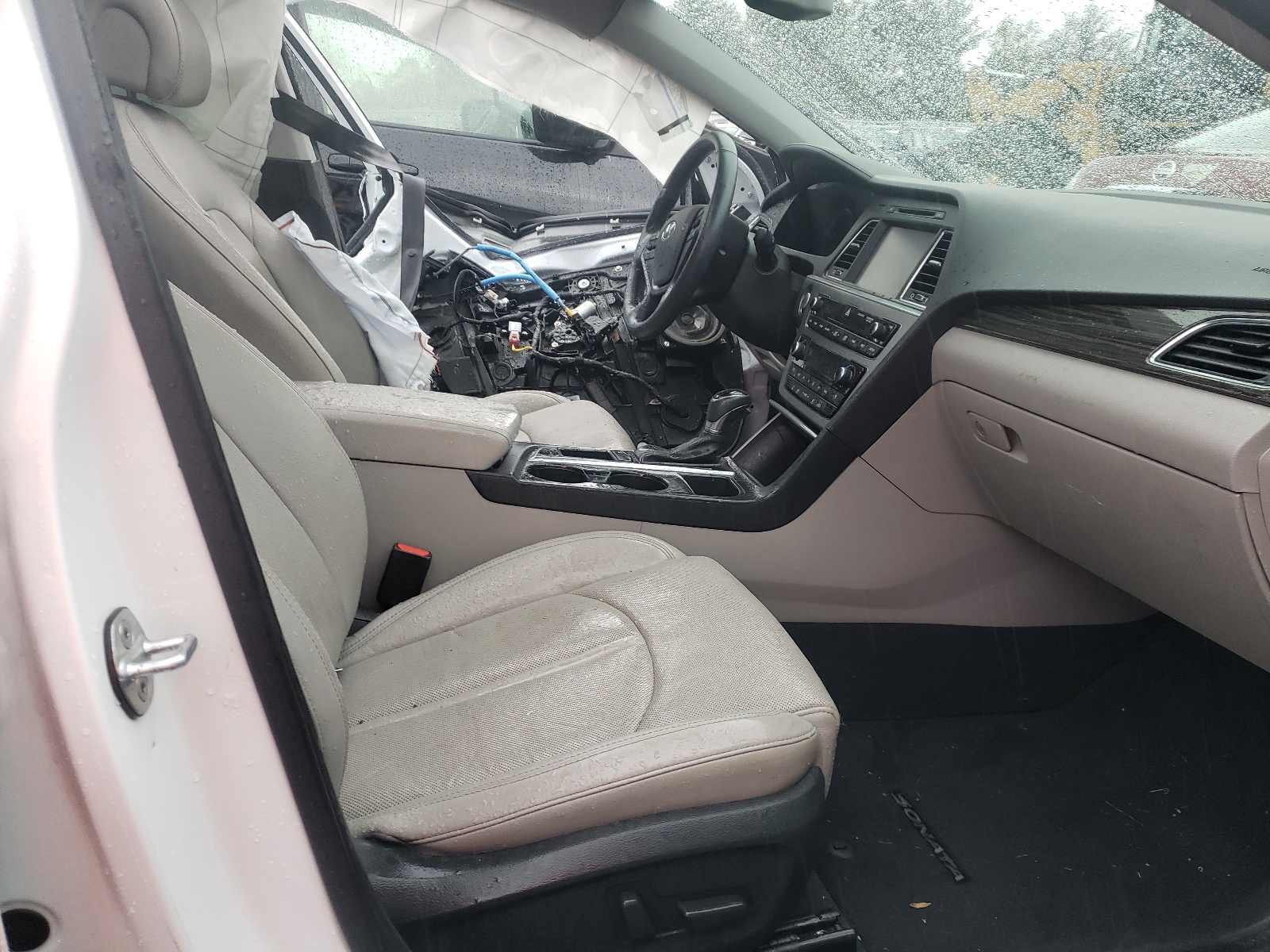 Photo 5 from auction – 2015 HYUNDAI SONATA SPO with VIN 5NPE34AF4FH038396