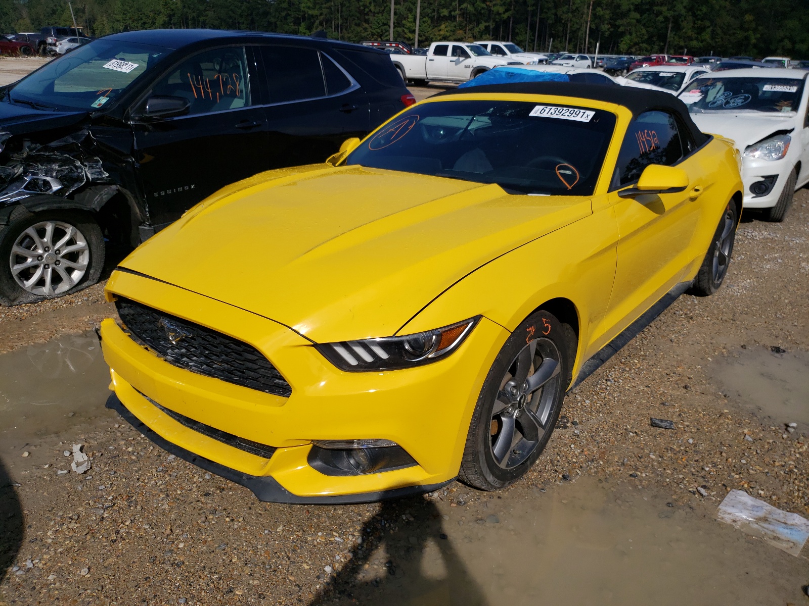 Photo 2 from auction – 2015 FORD MUSTANG with VIN 1FATP8UH9F5390184