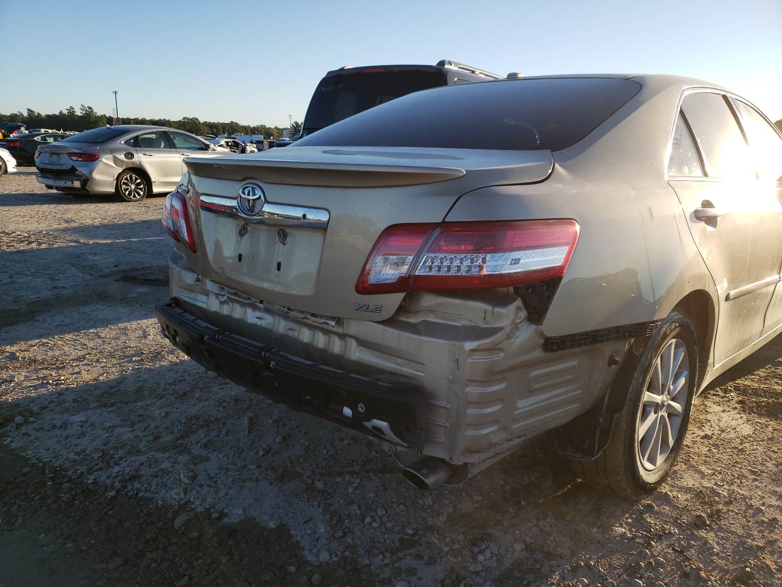 Photo 9 from auction – 2010 TOYOTA CAMRY BASE with VIN 4T1BF3EK0AU114041