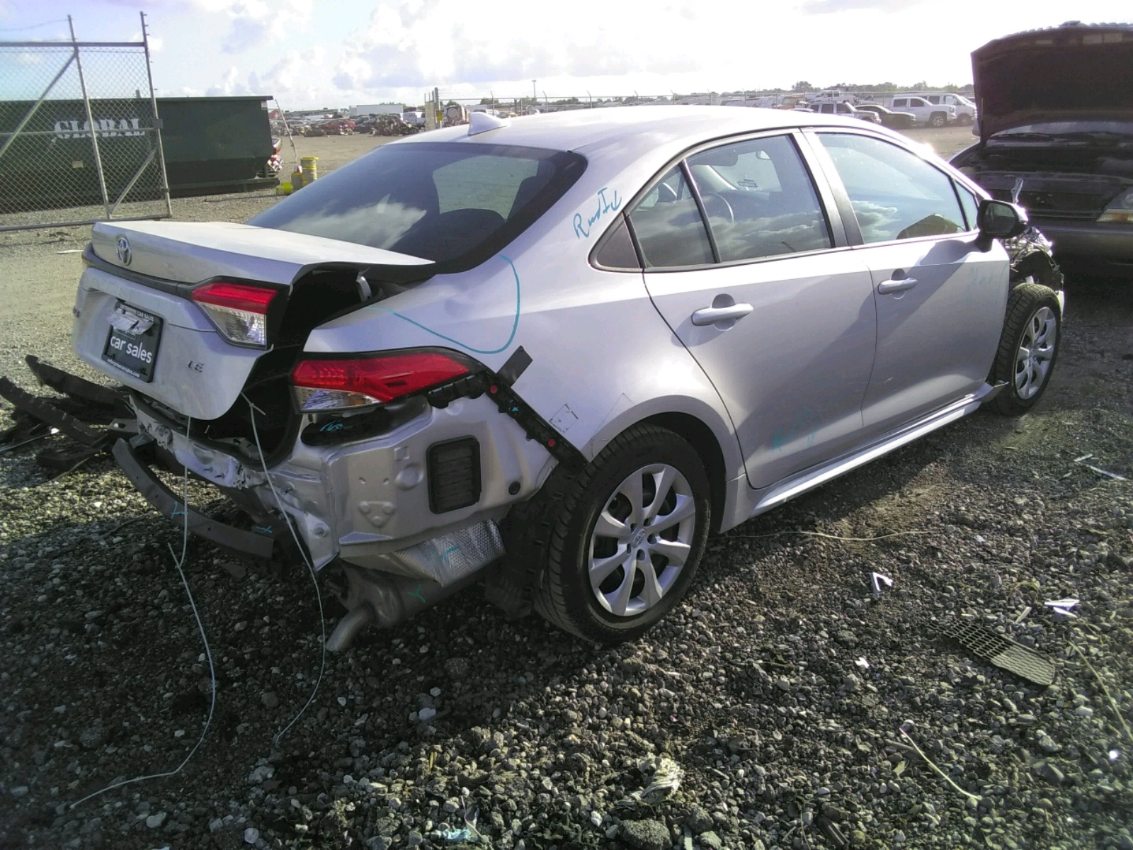 Photo 4 from auction – 2020 TOYOTA COROLLA LE with VIN 5YFEPRAE0LP075680