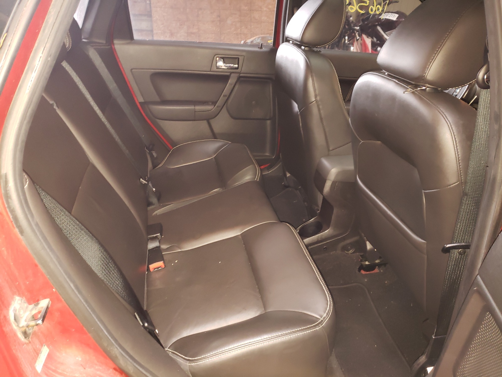 Photo 6 from auction – 2010 FORD FOCUS SES with VIN 1FAHP3GN1AW245265