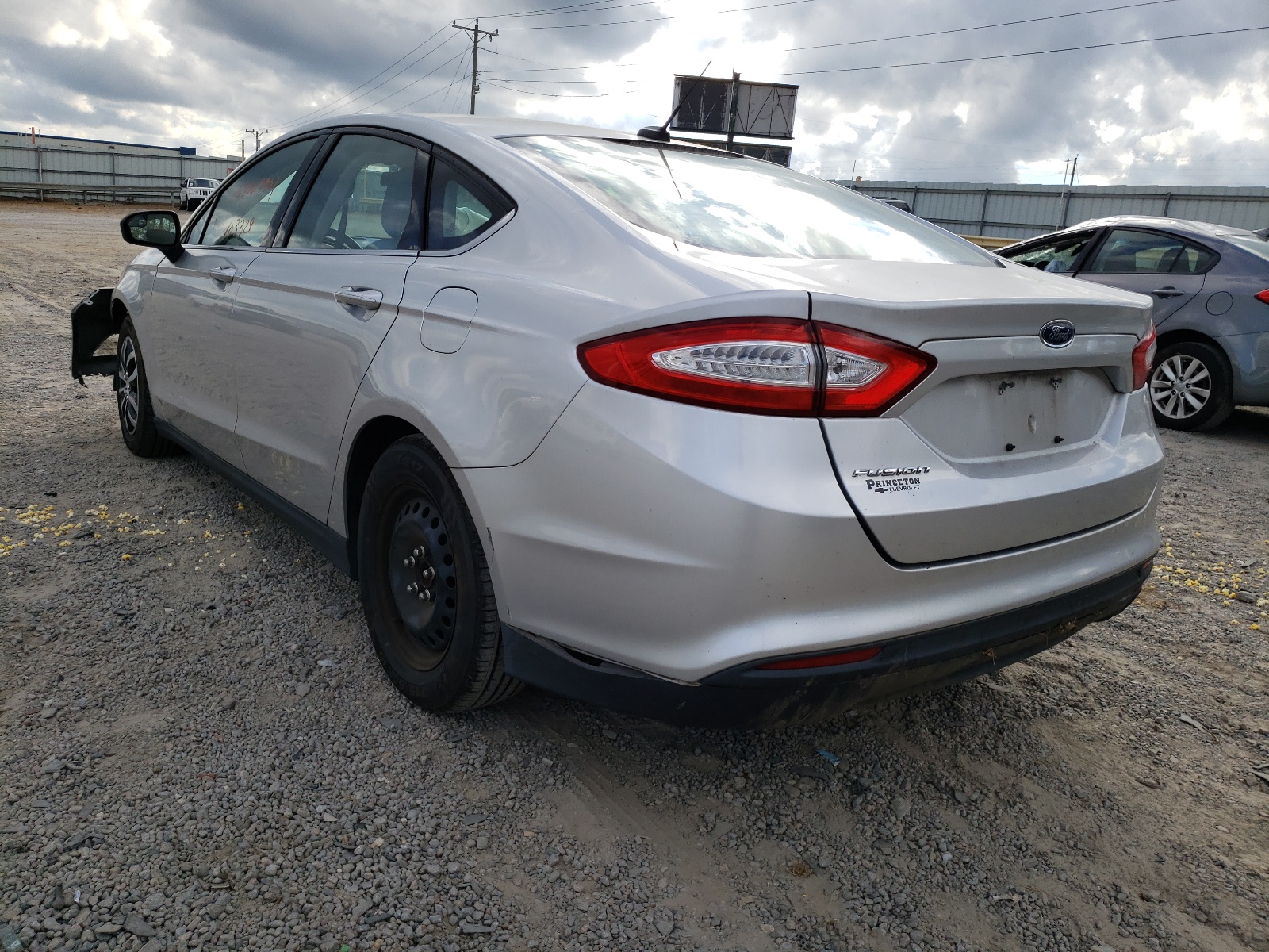 Photo 3 from auction – 2013 FORD FUSION S with VIN 3FA6P0G72DR265295