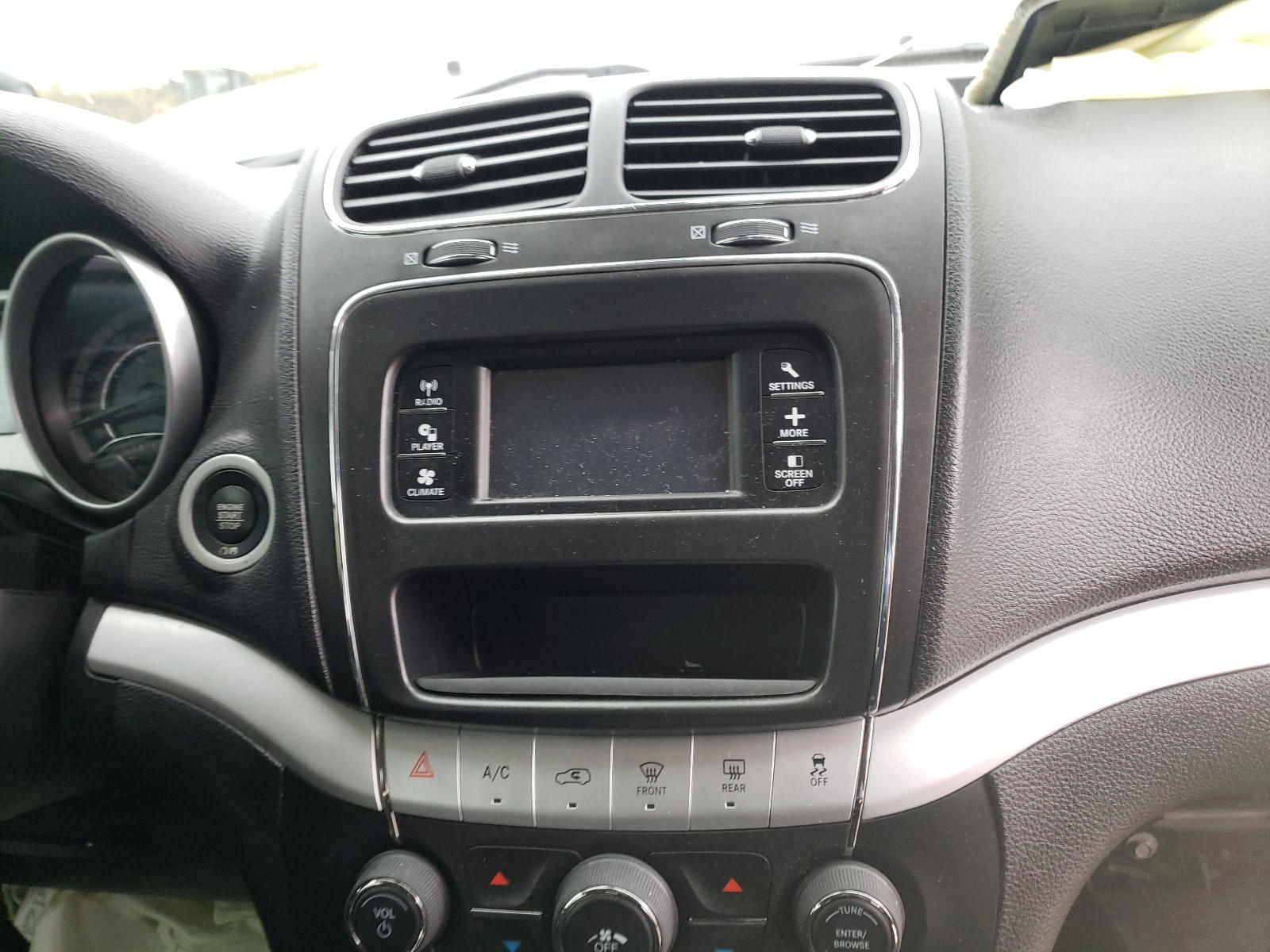 Photo 9 from auction – 2018 DODGE JOURNEY SE with VIN 3C4PDCAB3JT236781
