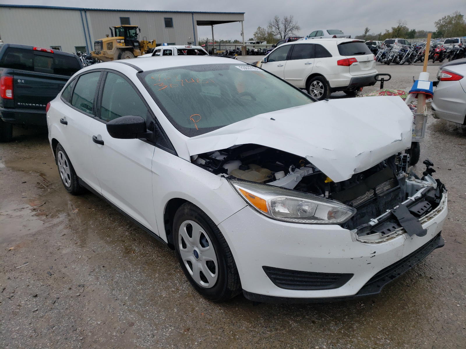 FORD FOCUS S 2016 with VIN 1FADP3E27GL387461 - Photo from auction