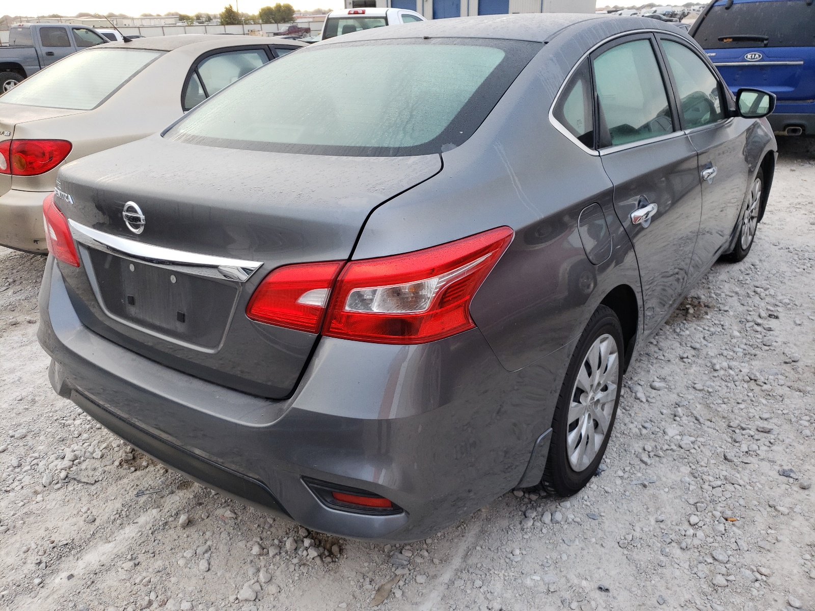 Photo 4 from auction – 2019 NISSAN SENTRA S with VIN 3N1AB7APXKY213973