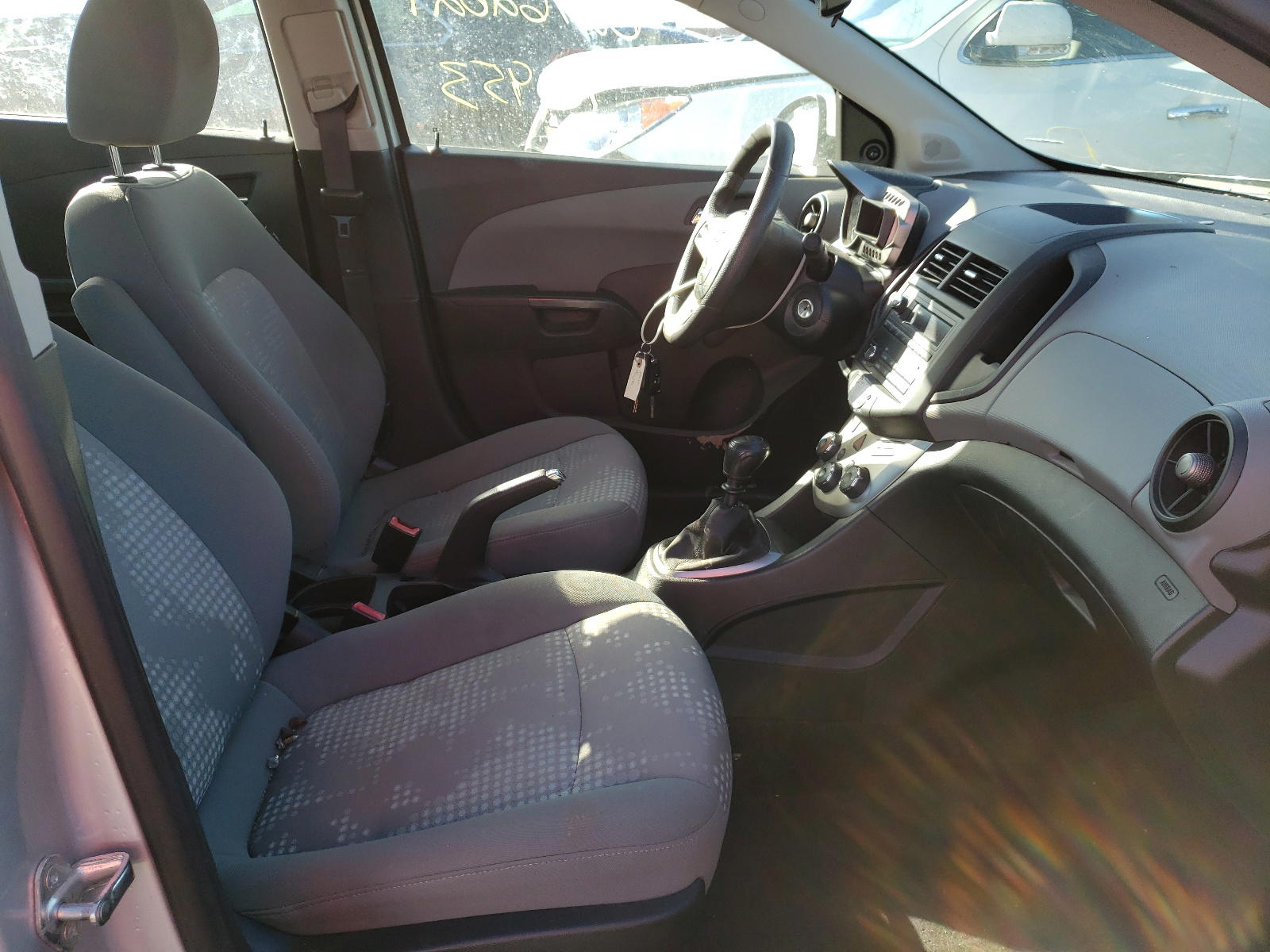 Photo 5 from auction – 2012 CHEVROLET SONIC LS with VIN 1G1JB5SH6C4130675