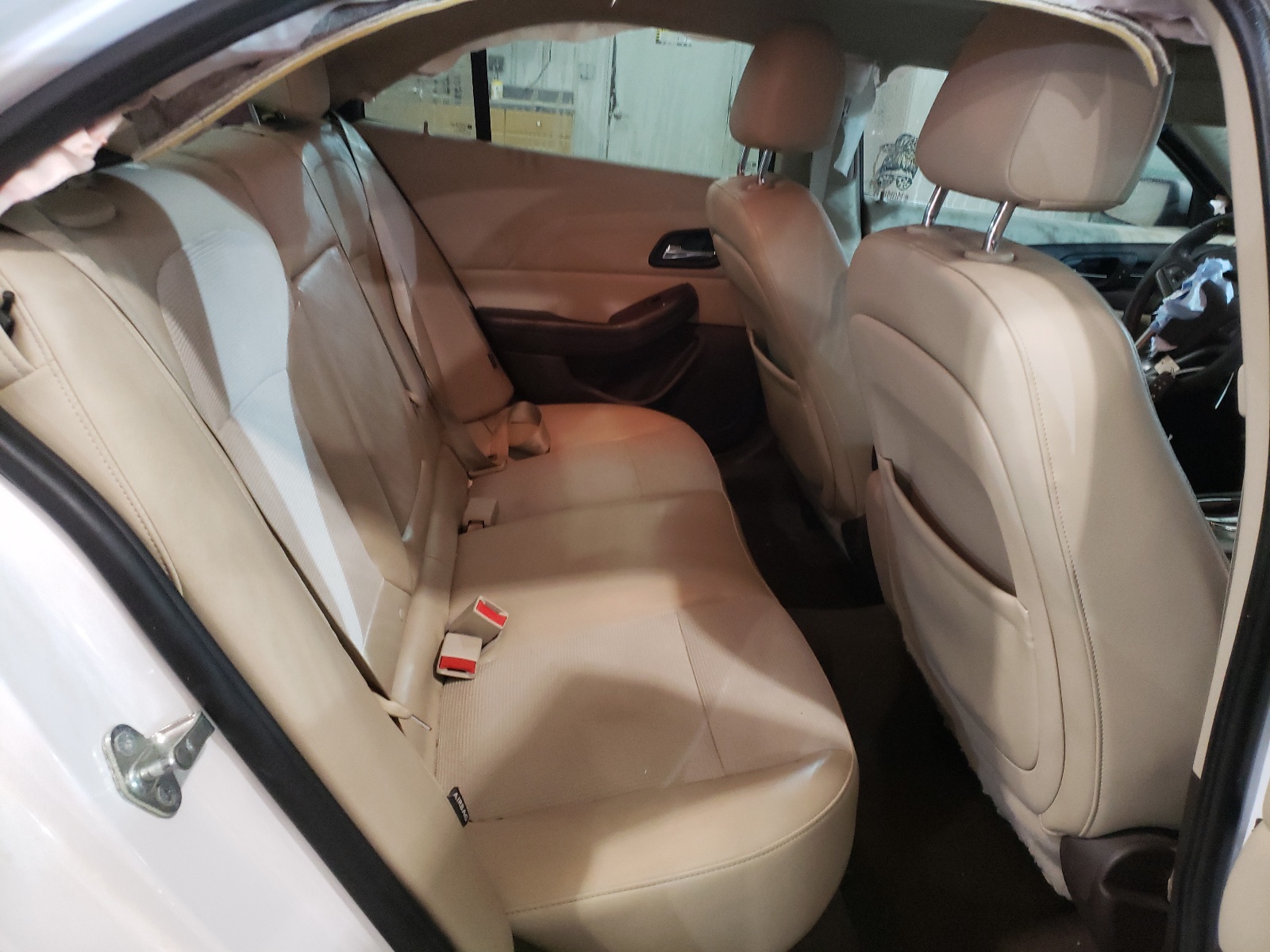 Photo 6 from auction – 2013 CHEVROLET MALIBU 1LT with VIN 1G11C5SA7DF344161