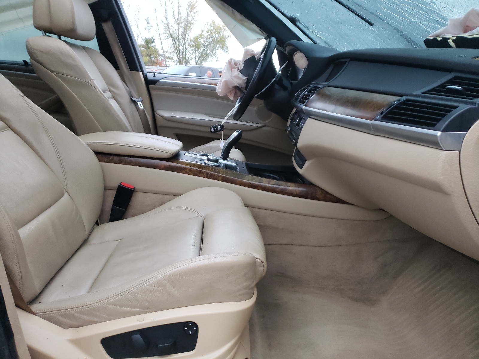 Photo 5 from auction – 2009 BMW X5 XDRIVE4 with VIN 5UXFE83599L169087