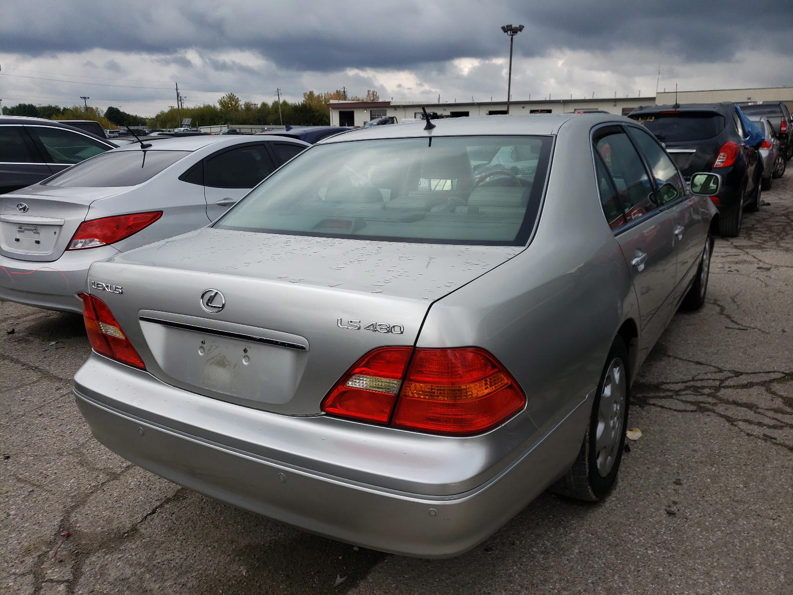 Photo 4 from auction – 2003 LEXUS LS 430 with VIN JTHBN30F630117701