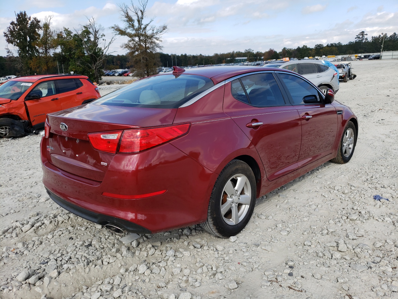 Zdjęcie 4 z aukcji – 2015 KIA OPTIMA LX z VIN 5XXGM4A74FG350146