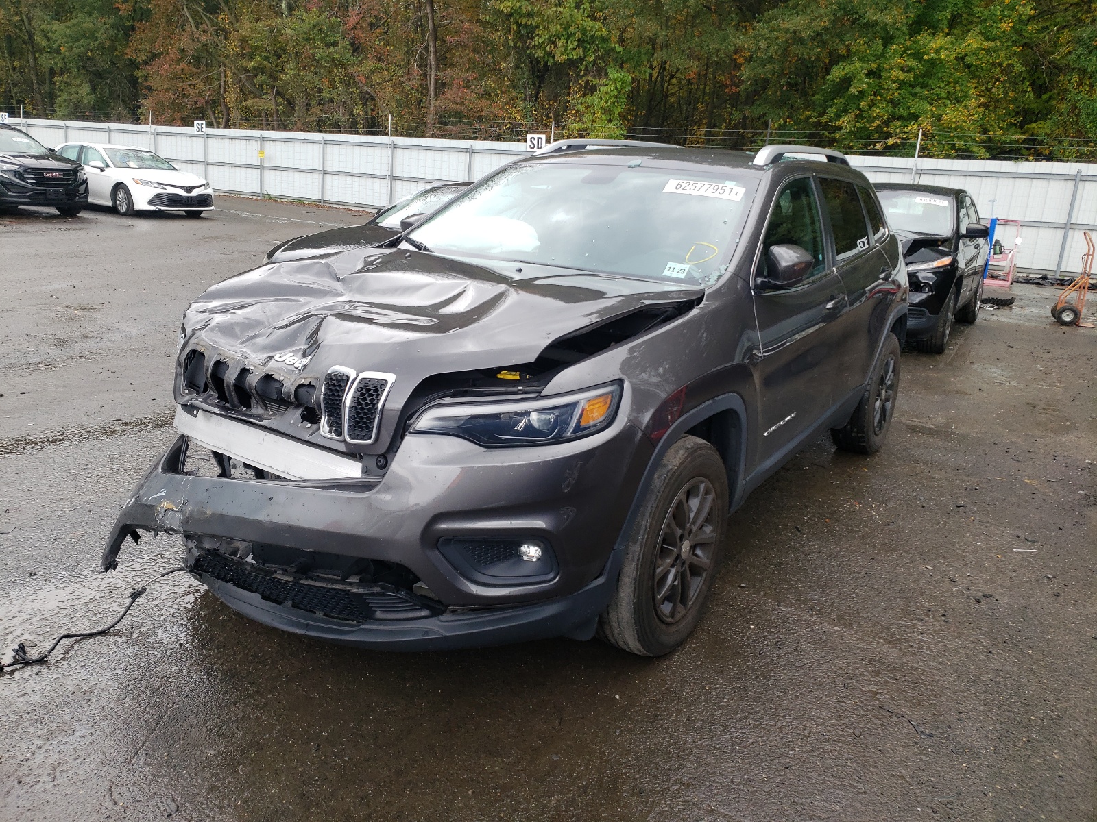 Photo 2 from auction – 2019 JEEP CHEROKEE L with VIN 1C4PJMLBXKD287214