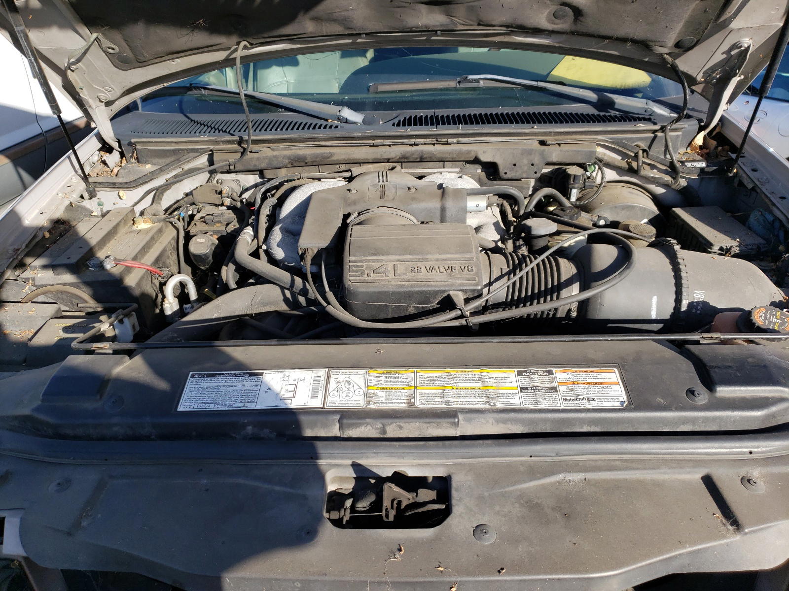 Photo 7 from auction – 2000 LINCOLN NAVIGATOR with VIN 5LMFU28A7YLJ20341