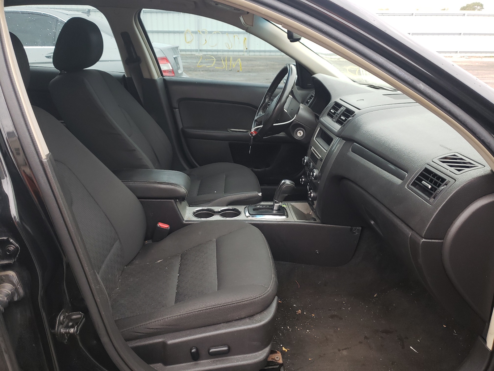 Photo 5 from auction – 2011 FORD FUSION SEL with VIN 3FAHP0JG6BR312925