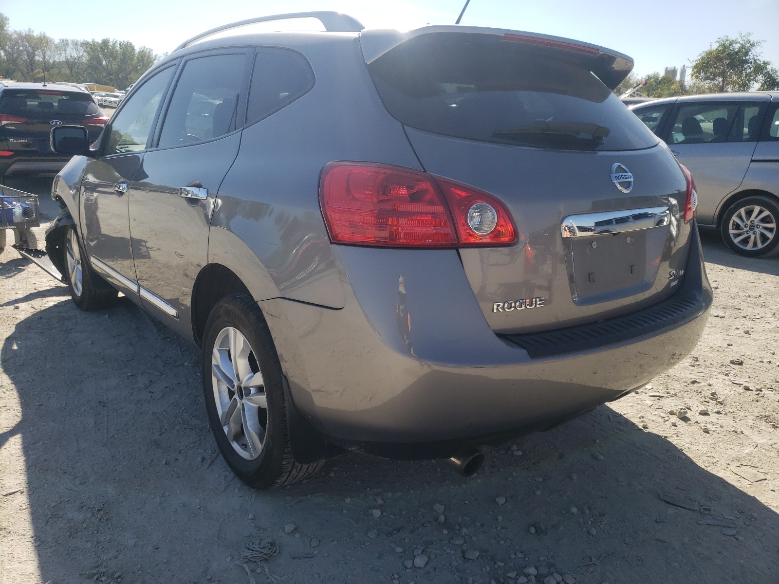 Photo 3 from auction – 2012 NISSAN ROGUE S with VIN JN8AS5MV2CW715465