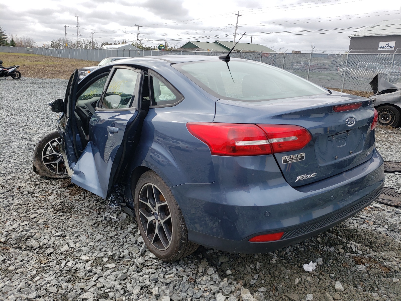 Photo 3 from auction – 2018 FORD FOCUS SEL with VIN 1FADP3H23JL305941