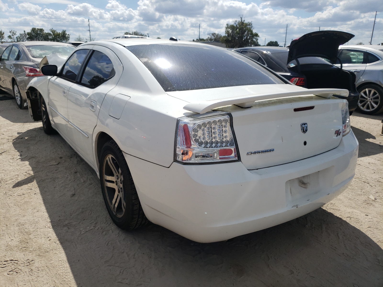 Photo 3 from auction – 2006 DODGE CHARGER R/ with VIN 2B3KA53HX6H235435
