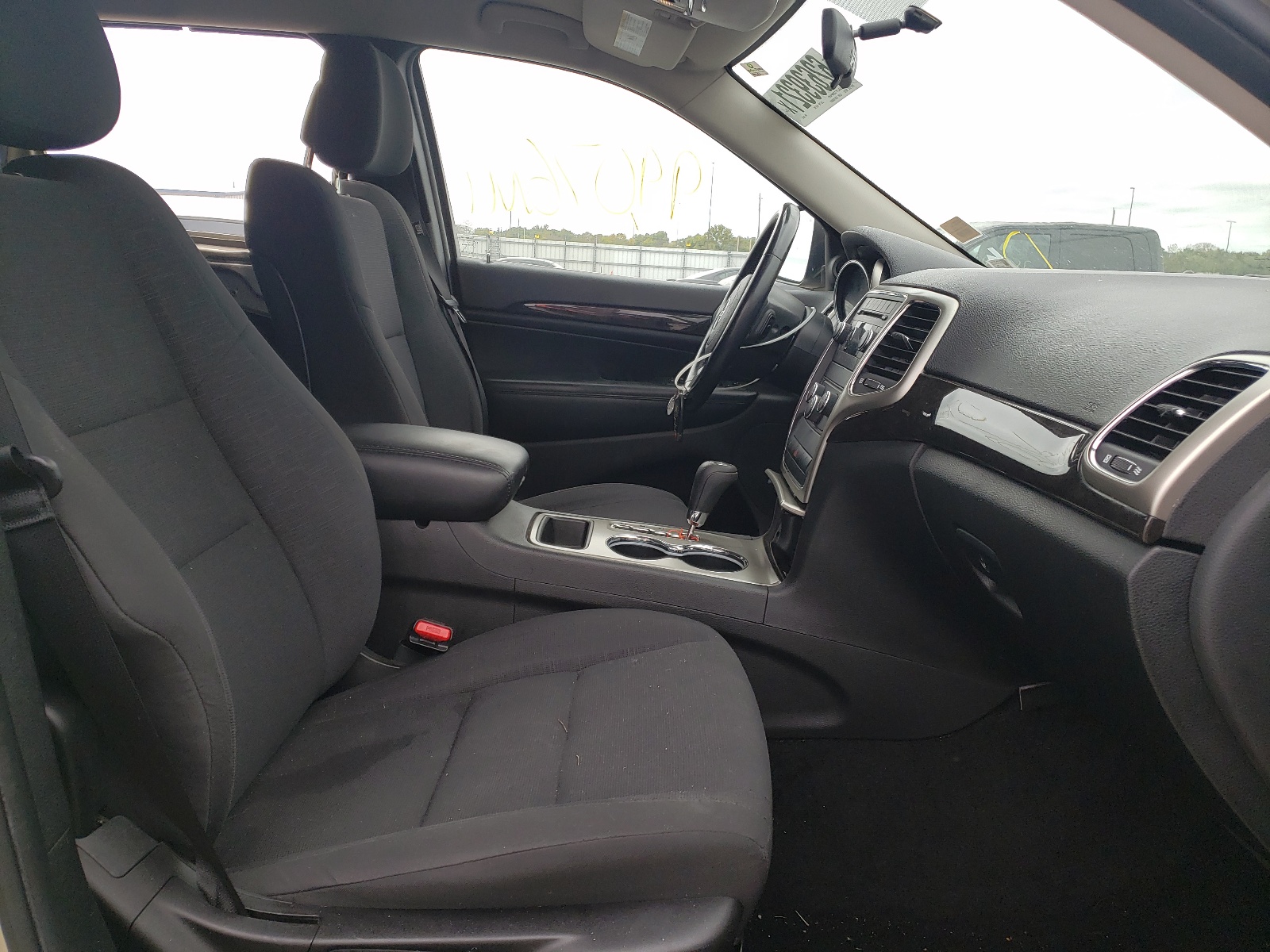 Photo 5 from auction – 2012 JEEP GRAND CHER with VIN 1C4RJFAGXCC134679