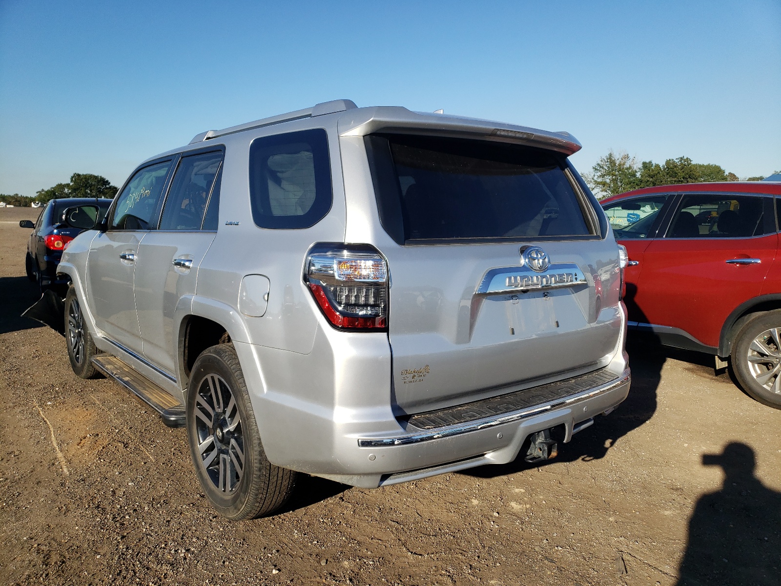 Photo 3 from auction – 2016 TOYOTA 4RUNNER SR with VIN JTEZU5JR9G5143642