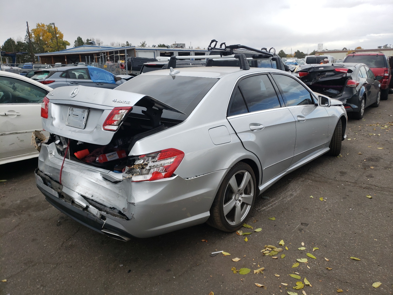 Photo 4 from auction – 2011 MERCEDES-BENZ E 350 4MAT with VIN WDDHF8HB5BA509381