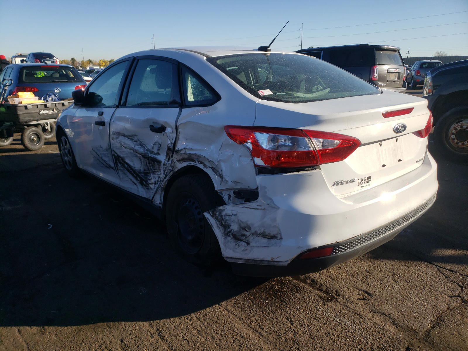 Photo 3 from auction – 2014 FORD FOCUS S with VIN 1FADP3E25EL194531