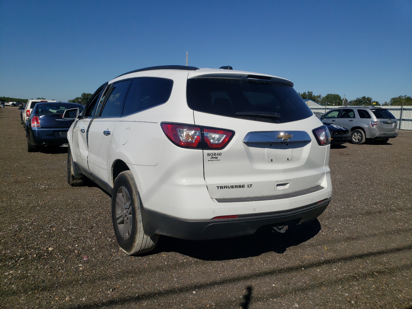 Photo 3 from auction – 2017 CHEVROLET TRAVERSE L with VIN 1GNKRGKD0HJ219691