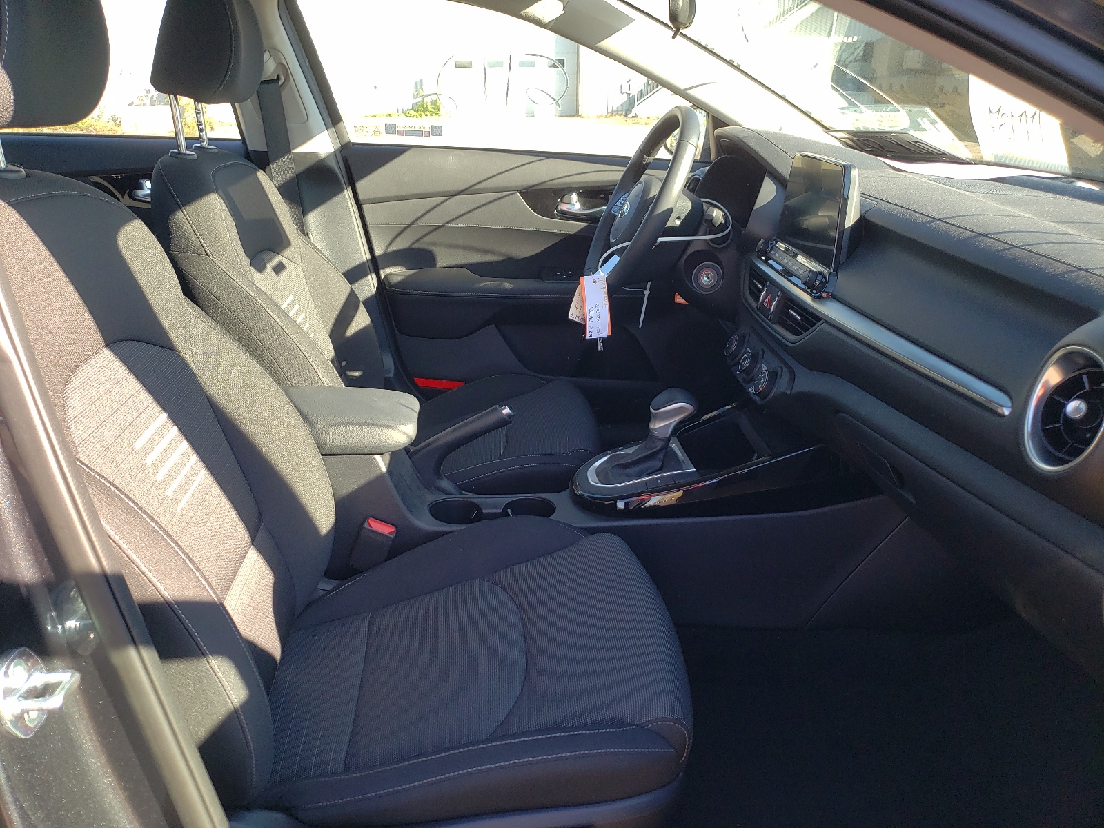 Photo 5 from auction – 2021 KIA FORTE EX with VIN 3KPF54AD3ME368321