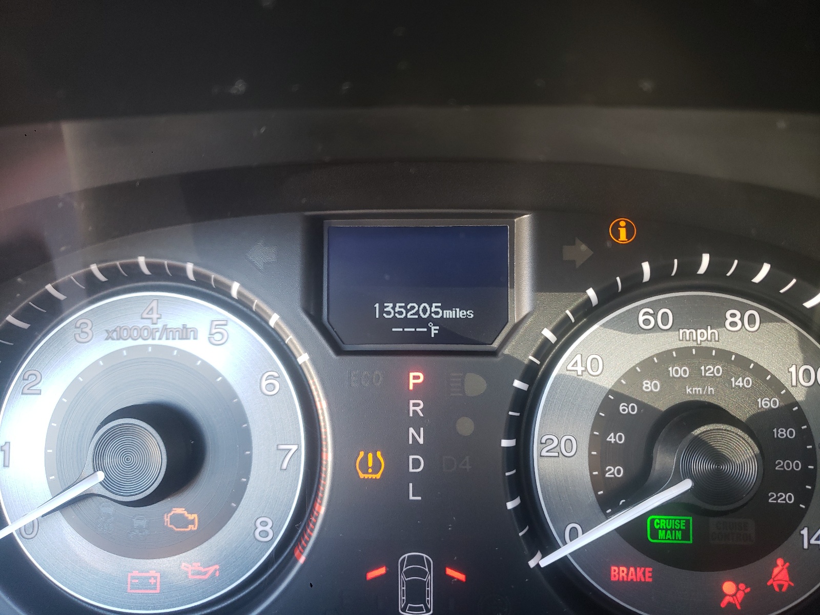 Photo 8 from auction – 2012 HONDA ODYSSEY TO with VIN 5FNRL5H90CB145558