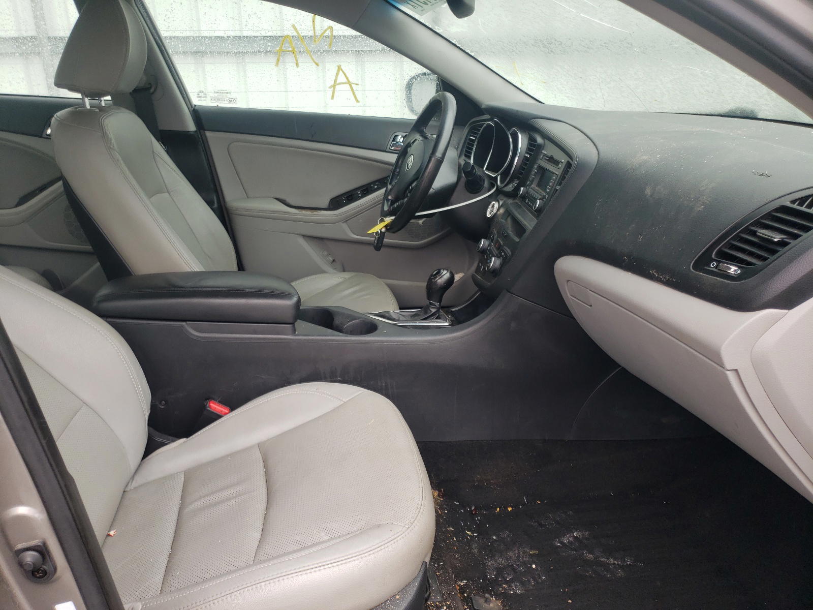 Photo 5 from auction – 2012 KIA OPTIMA EX with VIN 5XXGN4A72CG028064