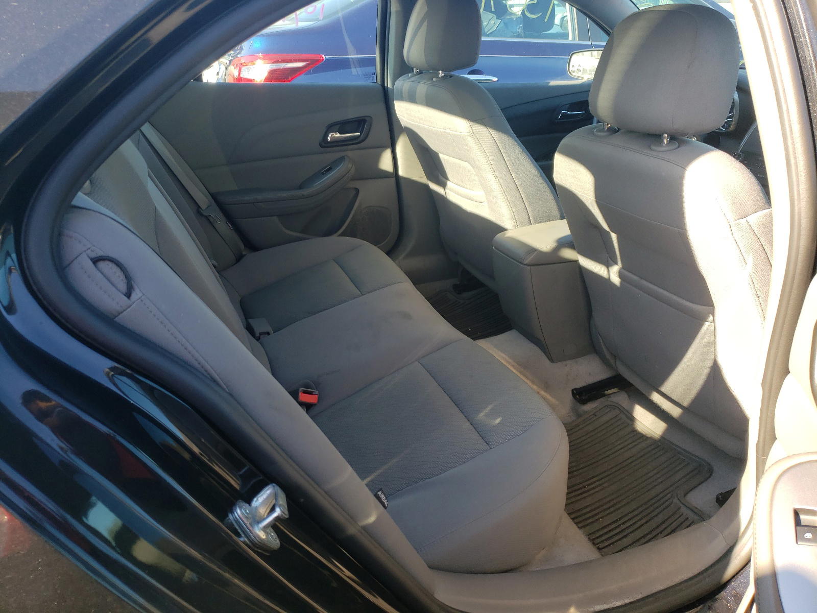 Photo 6 from auction – 2014 CHEVROLET MALIBU LS with VIN 1G11B5SL6EF181766