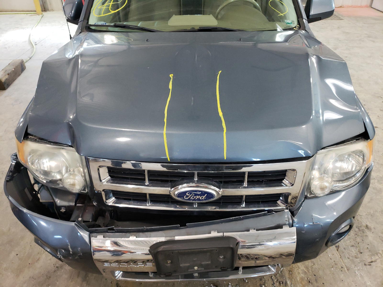 Photo 7 from auction – 2011 FORD ESCAPE LIM with VIN 1FMCU9EG4BKA55873