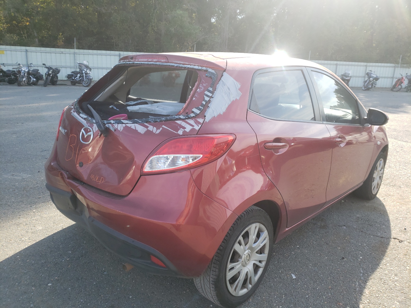 Foto 4 de la subasta – 2014 MAZDA MAZDA2 SPO con VIN JM1DE1KY0E0171608