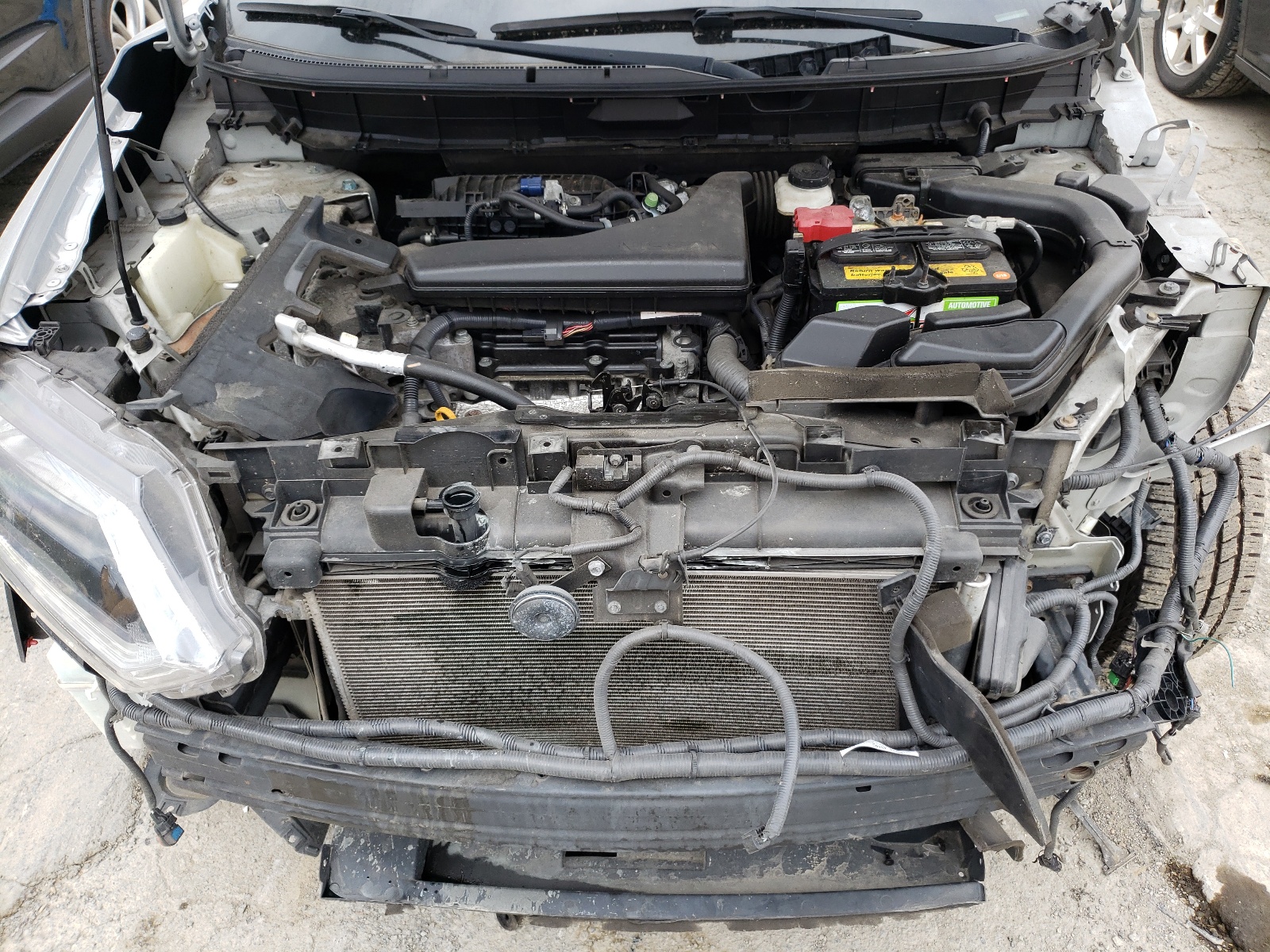 Photo 7 from auction – 2015 NISSAN ROGUE S with VIN 5N1AT2MKXFC764749