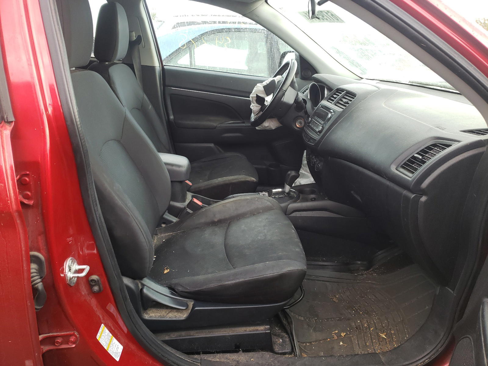 Photo 5 from auction – 2015 MITSUBISHI OUTLANDER with VIN 4A4AR3AU0FE028835