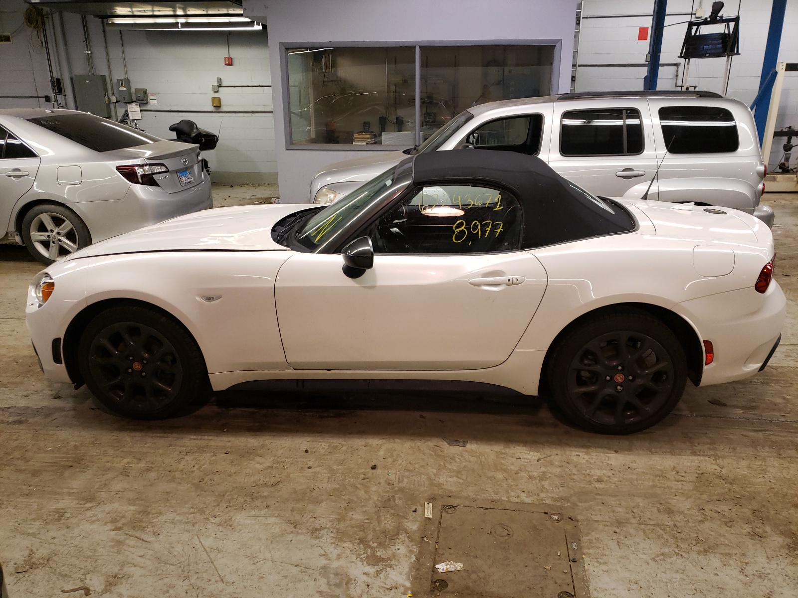 Zdjęcie 9 z aukcji – 2019 FIAT 124 SPIDER z VIN JC1NFAEK2K0141740