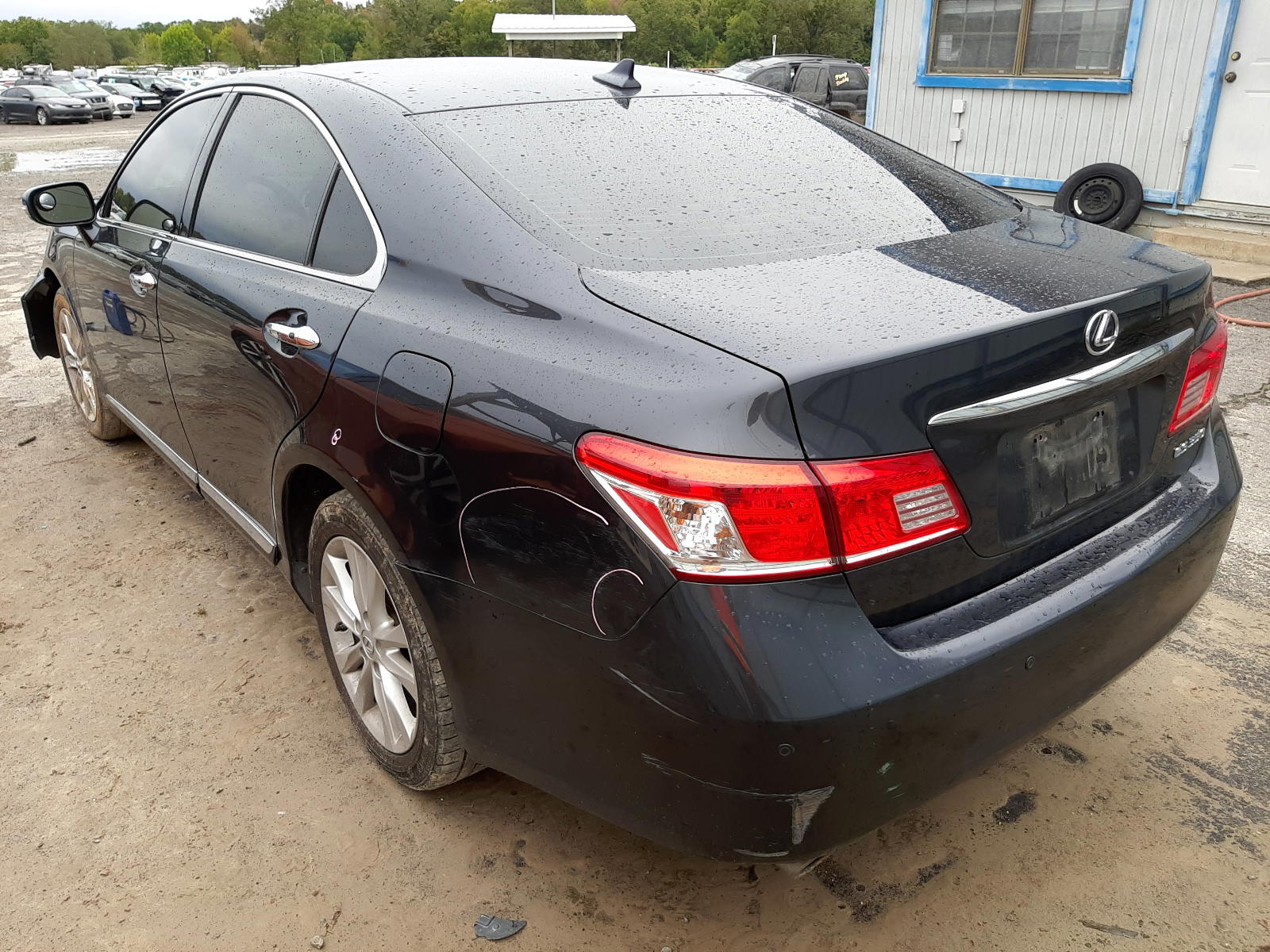 Photo 3 from auction – 2011 LEXUS ES 350 with VIN JTHBK1EG1B2434044