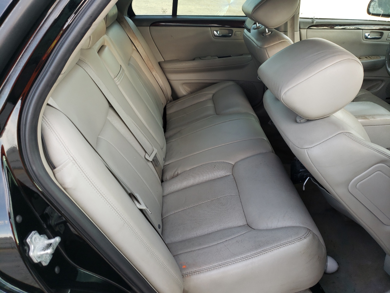 Photo 6 from auction – 2008 CADILLAC DTS with VIN 1G6KD57Y68U154807