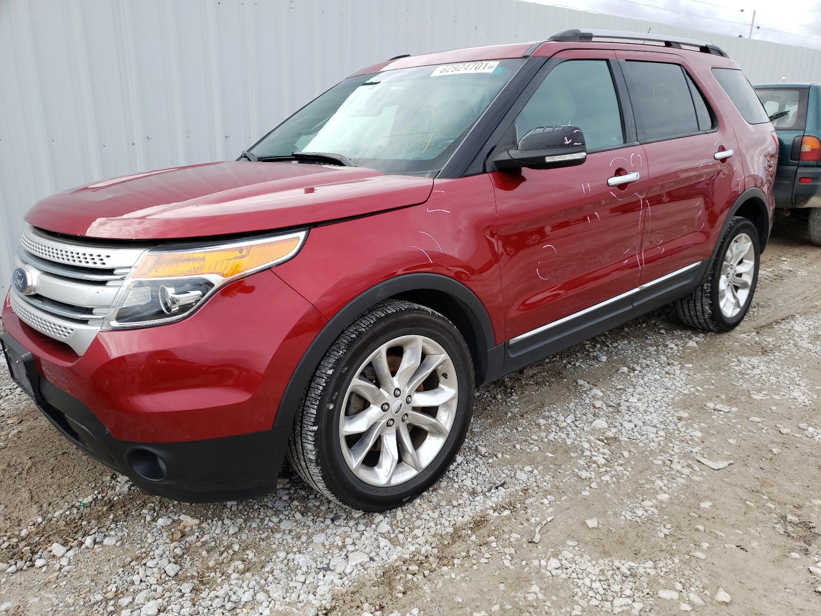 Photo 2 from auction – 2013 FORD EXPLORER X with VIN 1FM5K8D88DGC52604