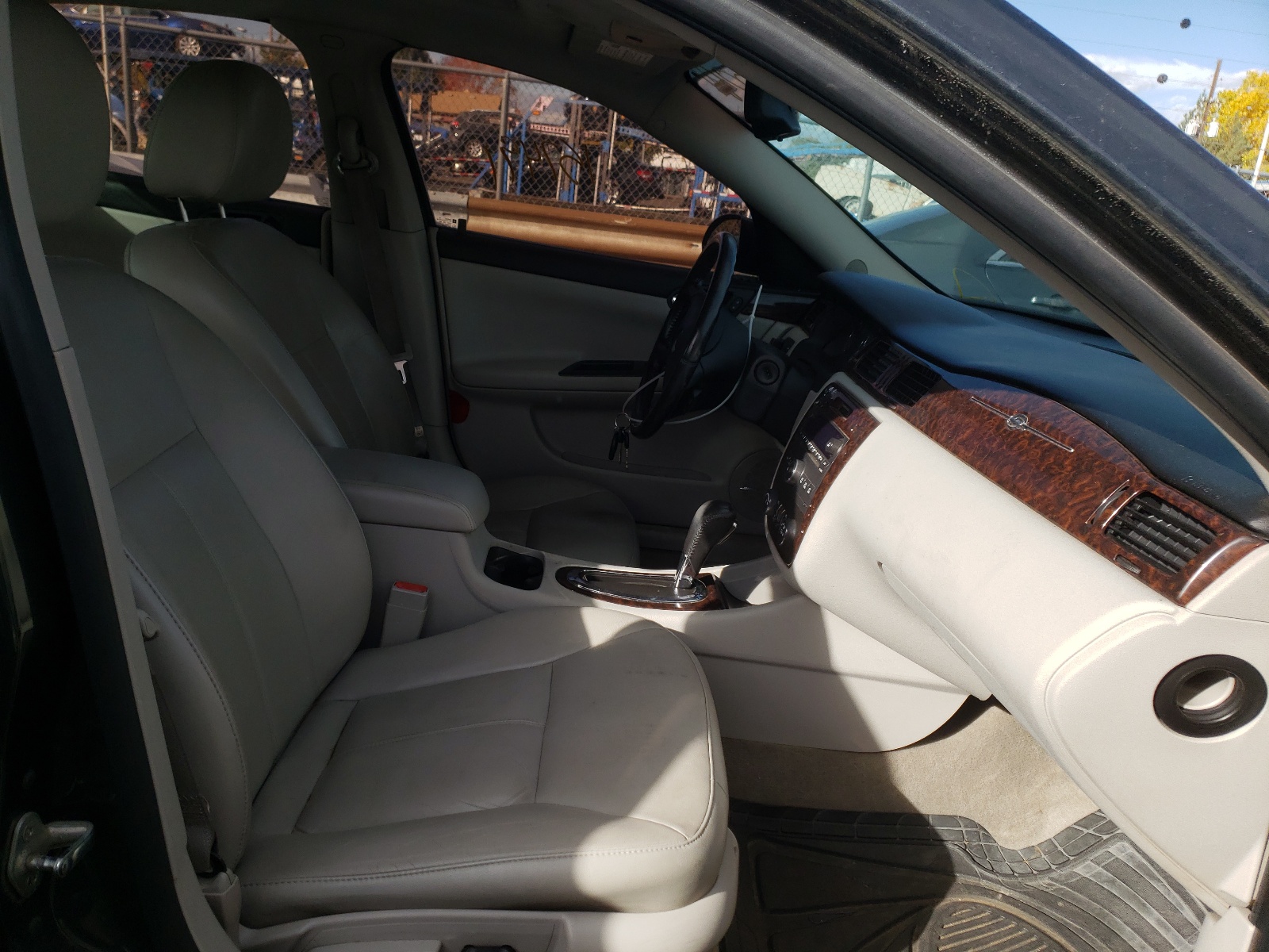 Photo 5 from auction – 2013 CHEVROLET IMPALA LTZ with VIN 2G1WC5E38D1174256